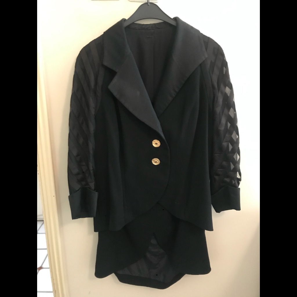 Skirt And Blazer Set Very Chic